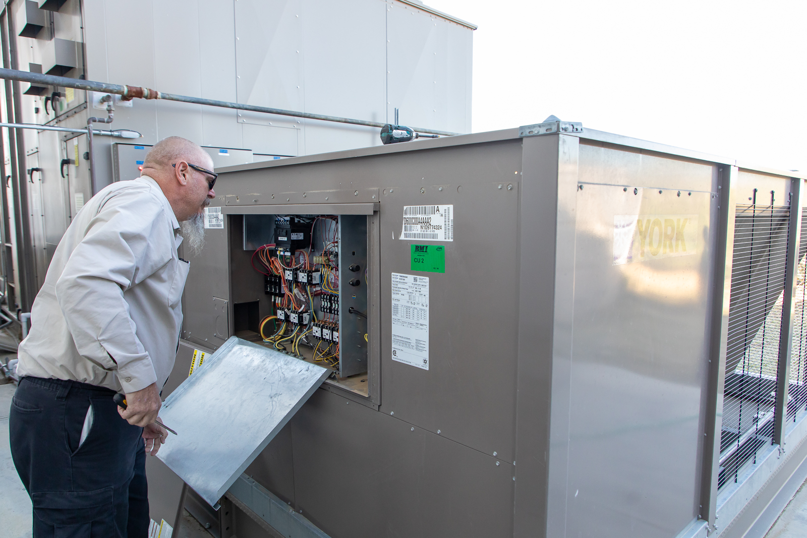Supporting Incotec’s Aerospace Coatings with Reliable HVAC